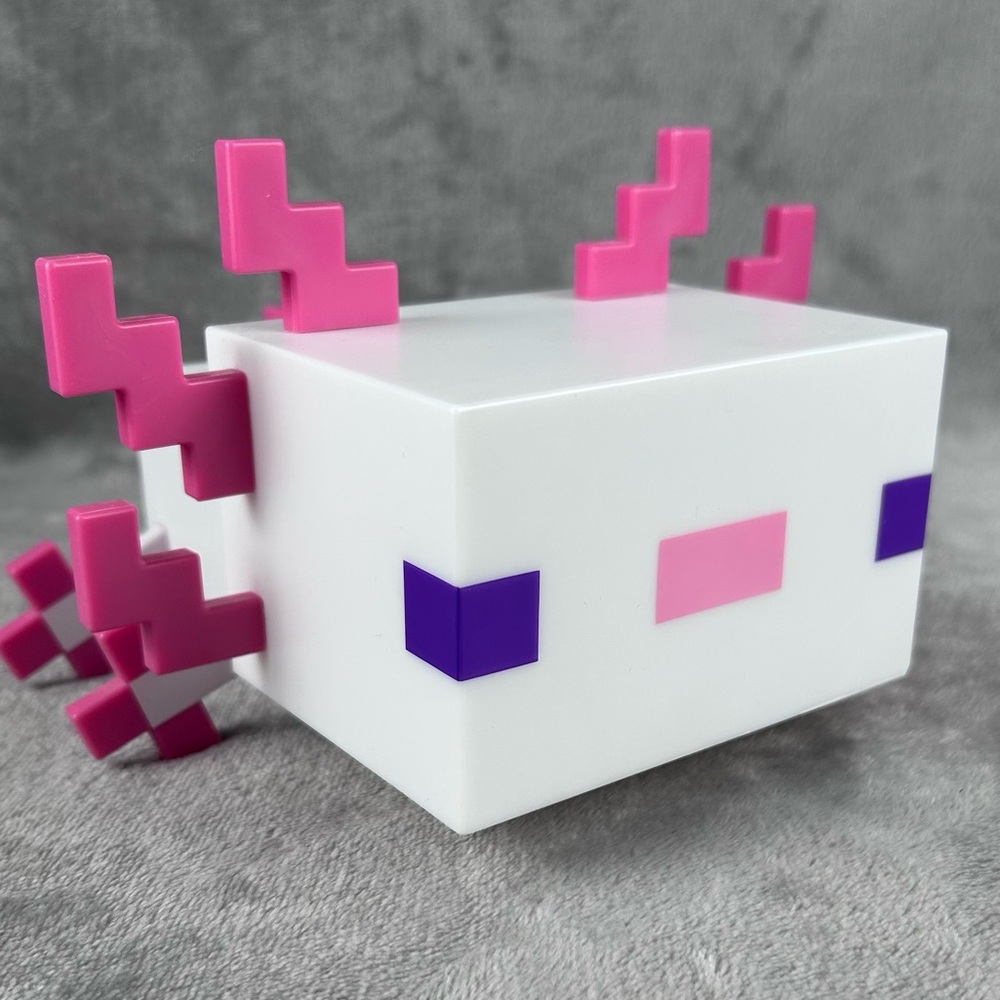 Minecraft Axolotl Light Working Condition Color Changing Uses 3 AA Batteries